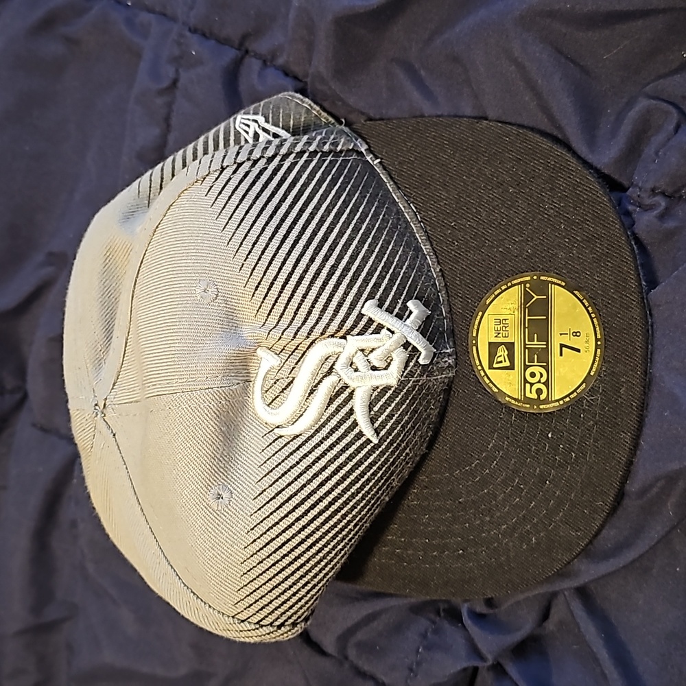 Chicago White Sox hat (new era 59fifty)